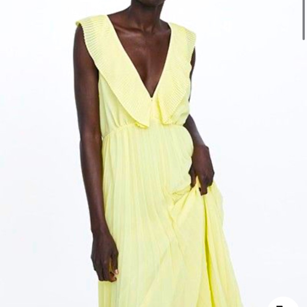 Brand New Zara Yellow Pleated Maxi Dress S